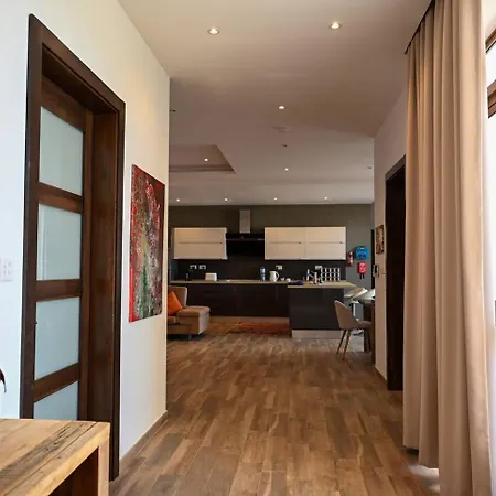 Spacious And 2bed By Homely ! * Меллиеха