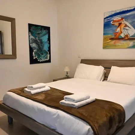 Spacious And 2bed By Homely !