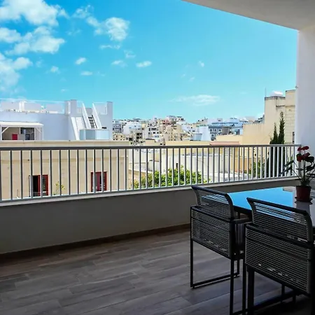 Spacious And 2bed By Homely !