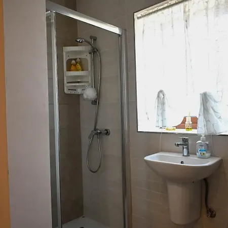 Spacious And 2bed By Homely ! Daire *