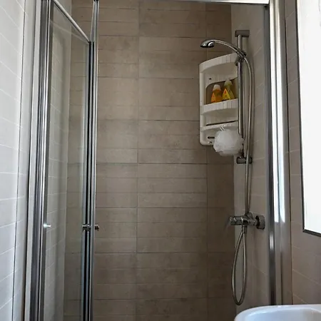 Spacious And 2bed By Homely ! Apartment *