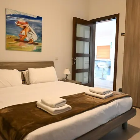 Apartment Spacious And 2bed By Homely ! *