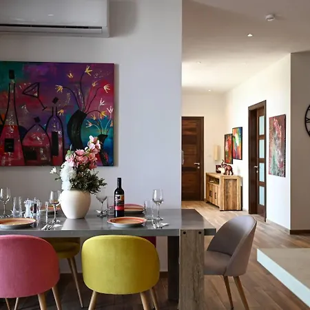 公寓 Spacious And 2bed By Homely ! *