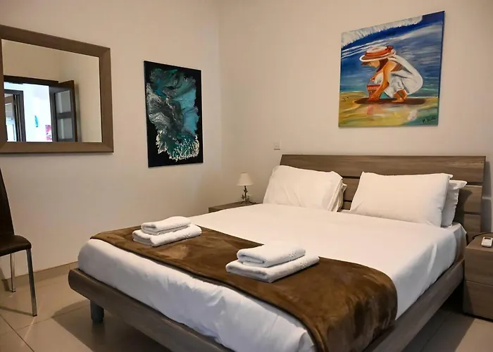 Spacious And 2bed By Homely !